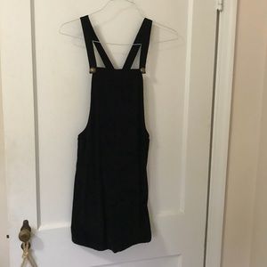 black overall/dress